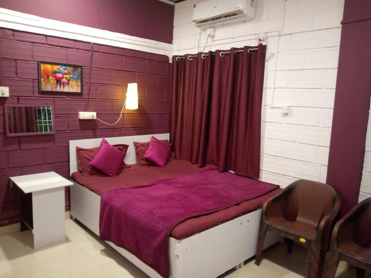 Greenland Guest House Ac And Non Ac Room,Senior Citizen Not Allowed, Gokarna  Esterno foto